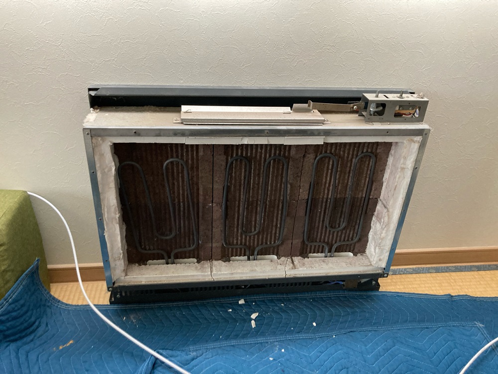 秋田県 大仙市 Ｈ様邸 ダイキンエコキュート EQA37YHV 蓄熱暖房機 撤去