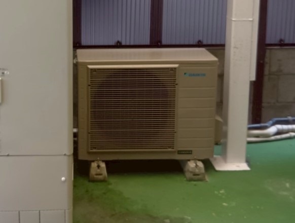 沖縄県 糸満市 T様邸 ダイキンエコキュート EQA46YVH ヒートポンプ