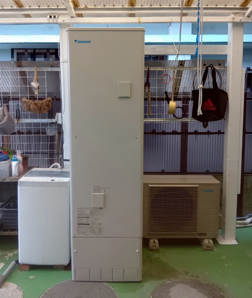 沖縄県 糸満市 T様邸 ダイキンエコキュート EQA46YVH 施工後