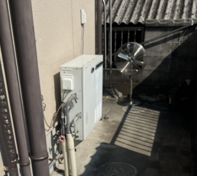 愛媛県 四国中央市 О様邸 三菱電機エコキュート SRT-C467 施工前