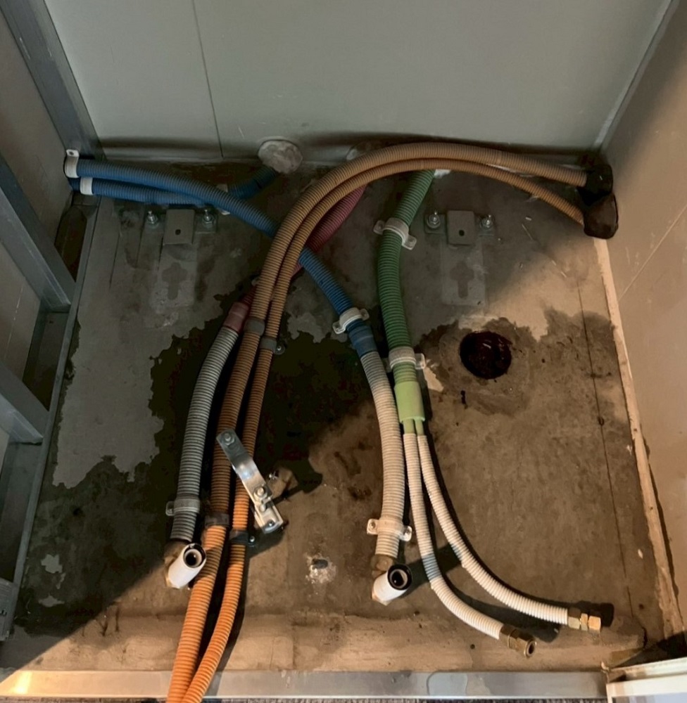 東京都 新宿区 Ｅ様邸 三菱電機エコキュート SRT-J37WD5 既存電気温水器 撤去