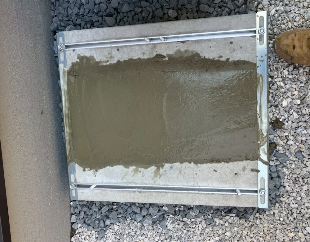 東京都 八王子市 Ｔ様邸 ダイキンエコキュート EQX37YFV 基礎：エコベース