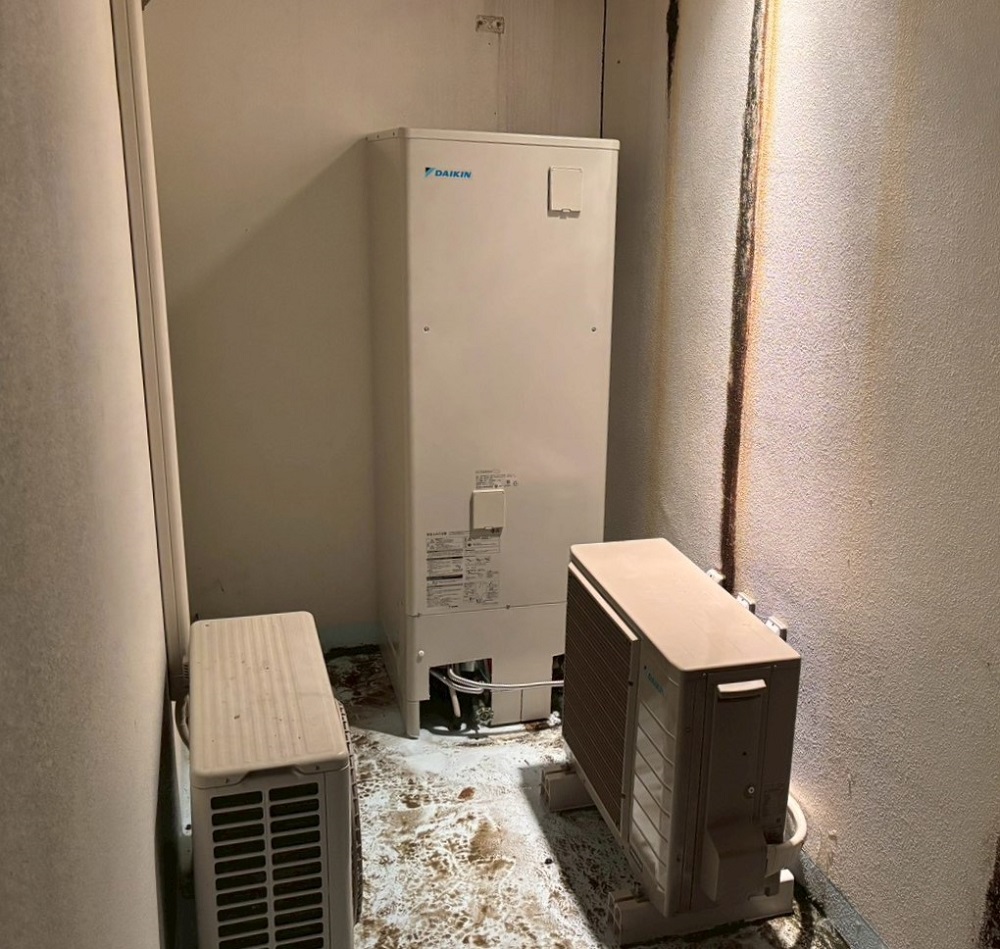 沖縄県 宜野湾市 H様邸 ダイキンエコキュート EQA37ZVH 施工後