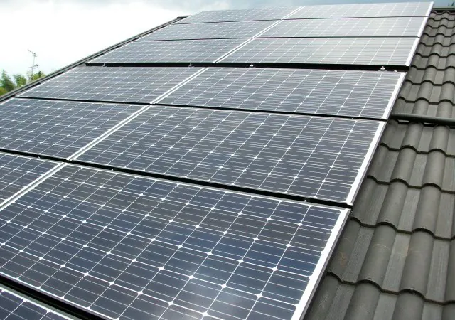 佐賀県 鳥栖市 T様邸 太陽光発電 パナソニック 5.59kw 瓦2面 施工事例