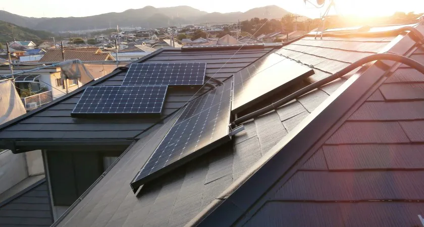 兵庫県 川西市 M様邸 オール電化 東芝 3.75kw スレート5面 東芝エコキュート HWH-FB372C 三菱電機IHクッキングヒーター CS-T32HNSR 施工事例
