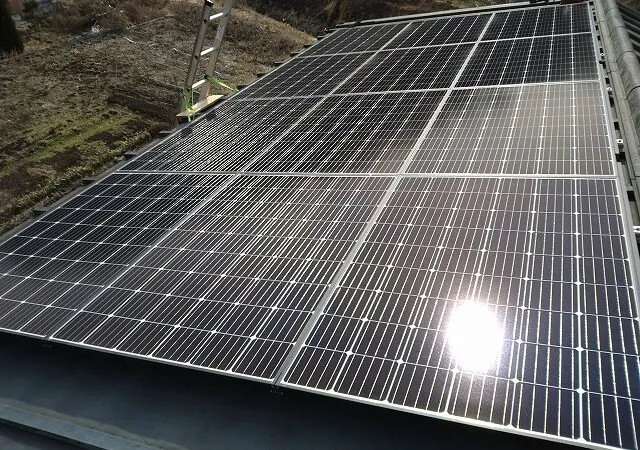 群馬県 嬬恋町 K様邸 太陽光発電 カナディアンソーラー CS1V-265MS 265w 3.18㎾ 施工事例