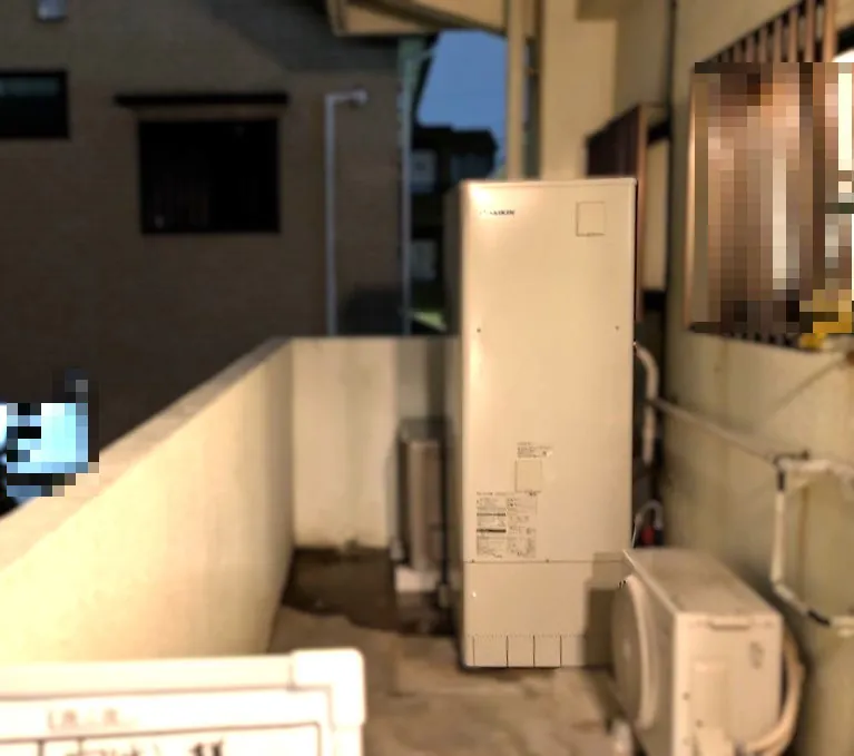 沖縄県 宜野湾市 Ｋ様邸 ダイキンエコキュート EQA37YVH ２F施工後（ｴｺｷｭｰﾄ）